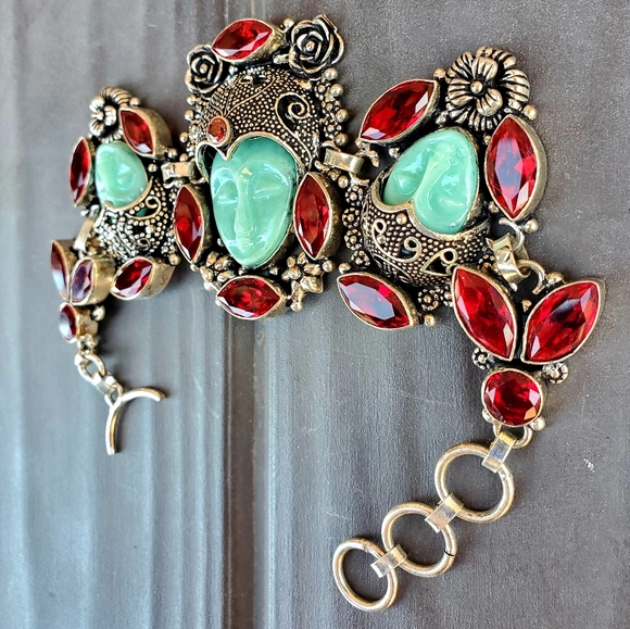 New Carved 3 Blue Goddess Face Garnet 925 Silver Bracelet. - Picture 10 of 15